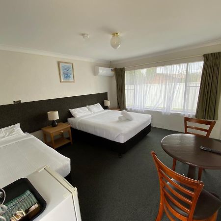 Hanging Rock Family Motel Batemans Bay Exteriör bild