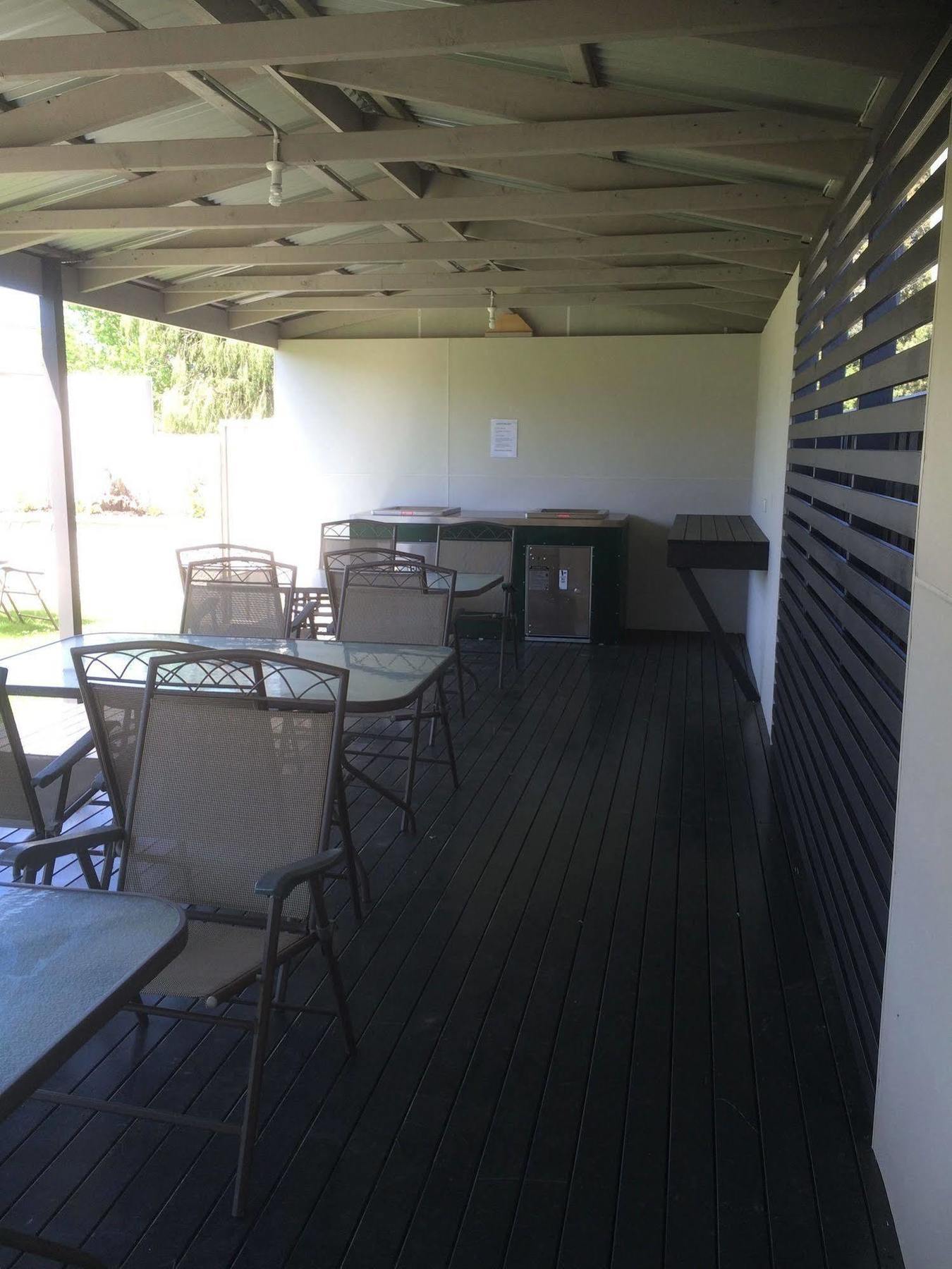 Hanging Rock Family Motel Batemans Bay Exteriör bild